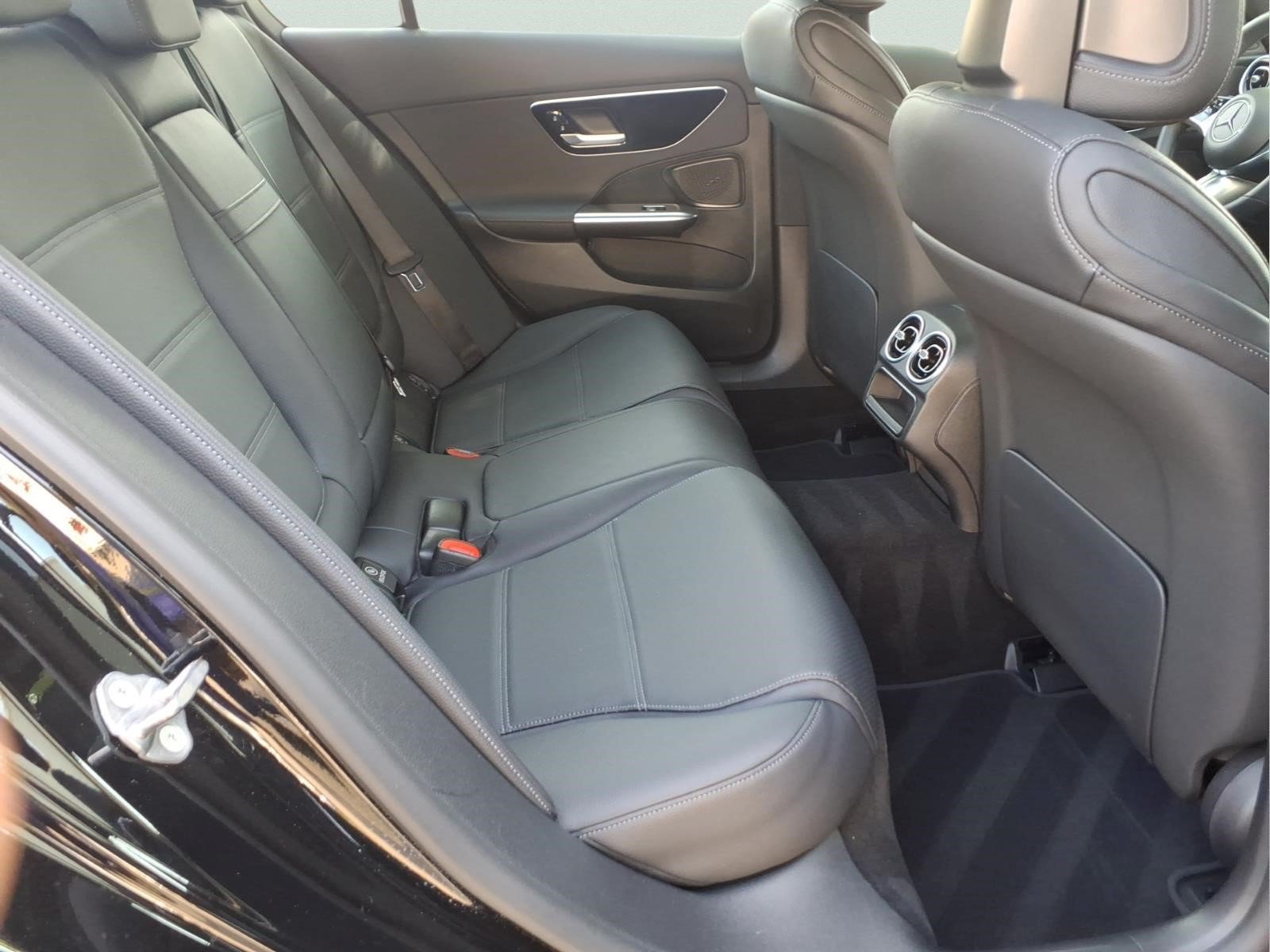 Certified 2022 Mercedes-Benz C 300 4MATIC Sedan image 26