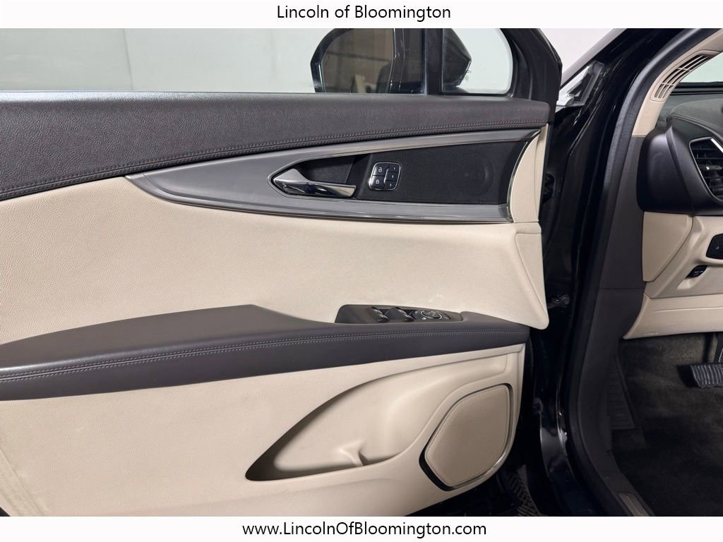 Used 2017 Lincoln MKX Reserve w/ Canadian Touring Package image 18