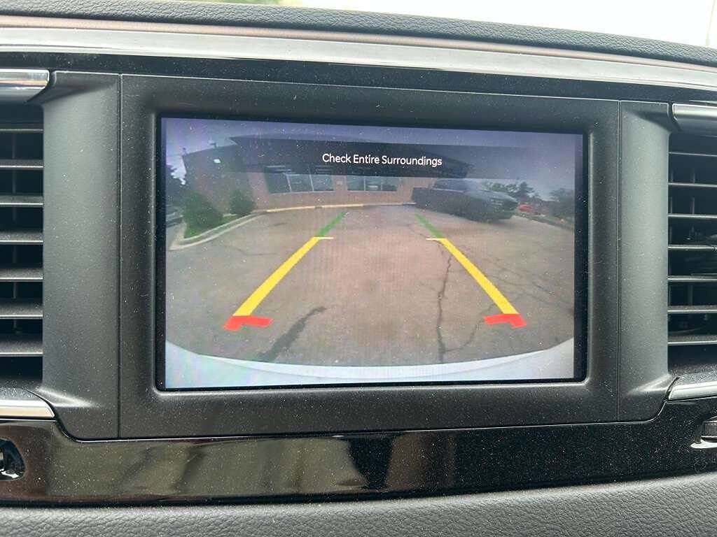 Used 2024 Chrysler Voyager LX FWD image 15