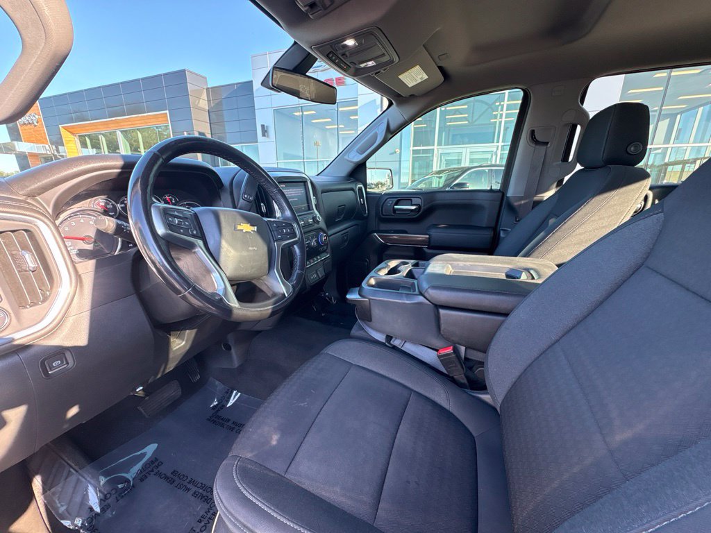 Used 2022 Chevrolet Silverado 1500 LT AWD/4WD image 16