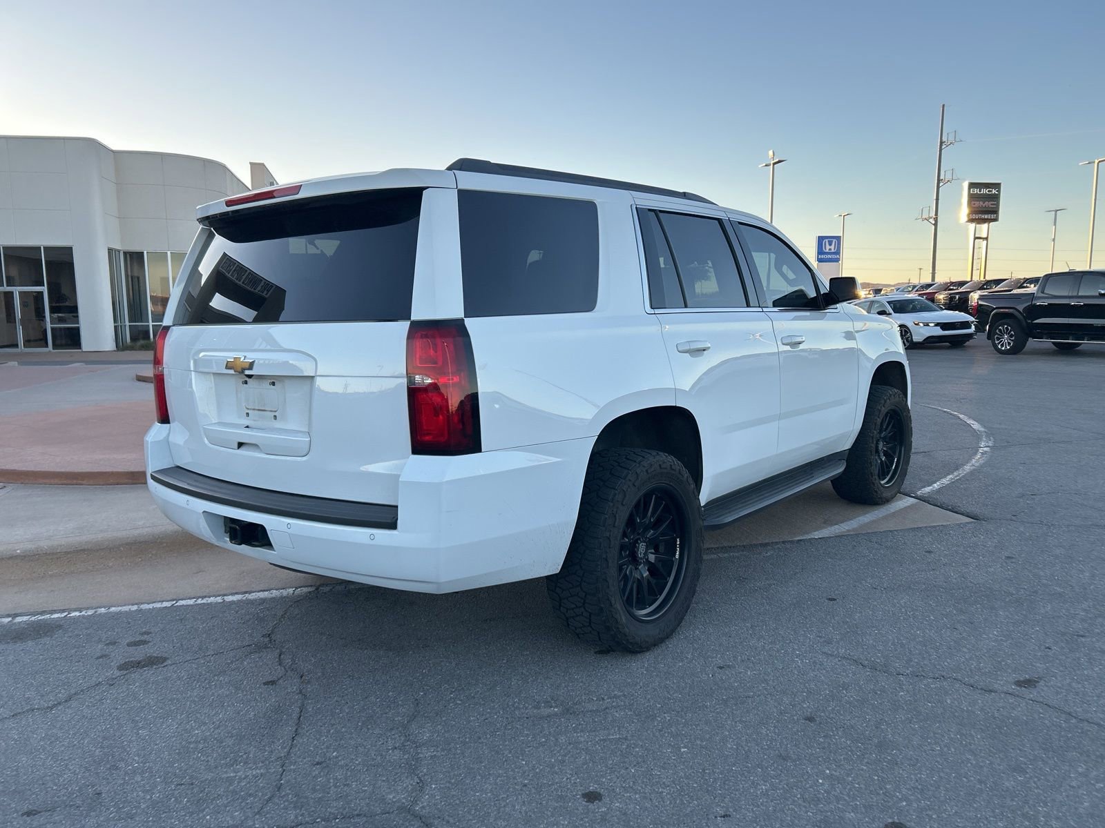 Used 2018 Chevrolet Tahoe LT image 5