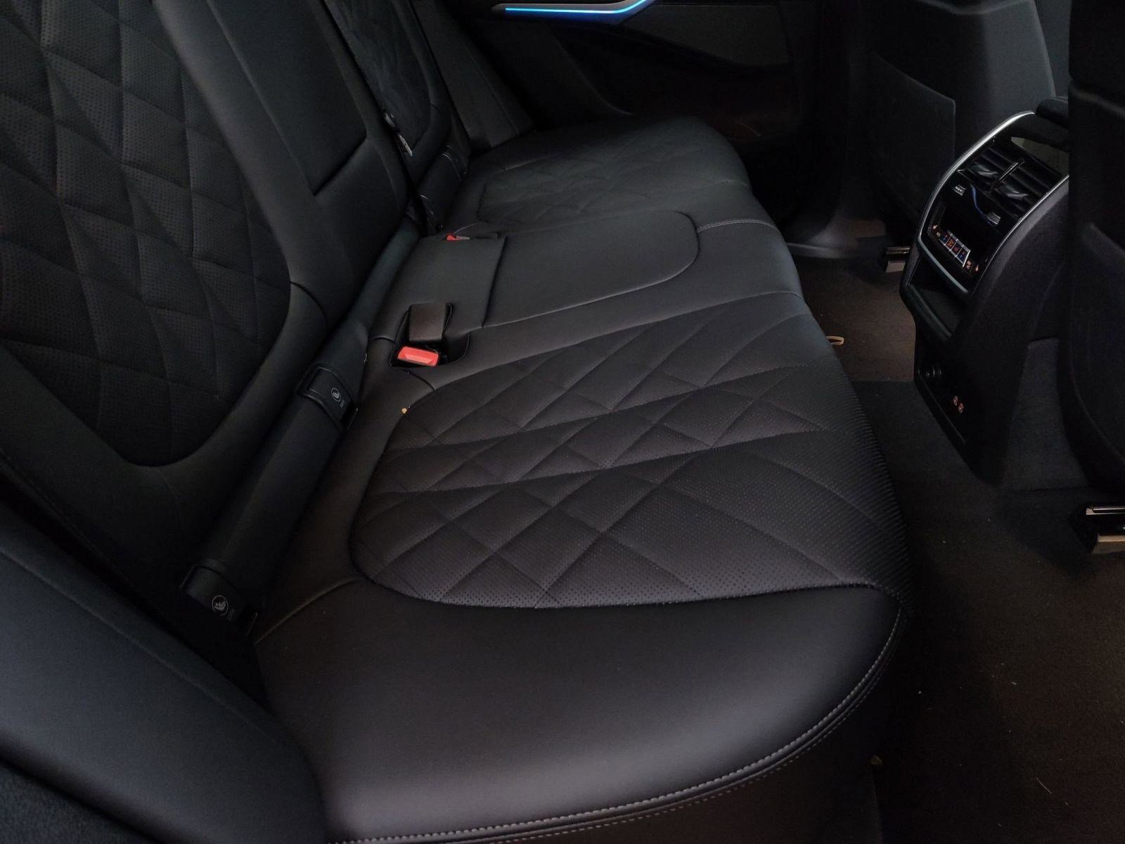 New 2026 BMW X5 xDrive50e w/ M Sport Package image 28