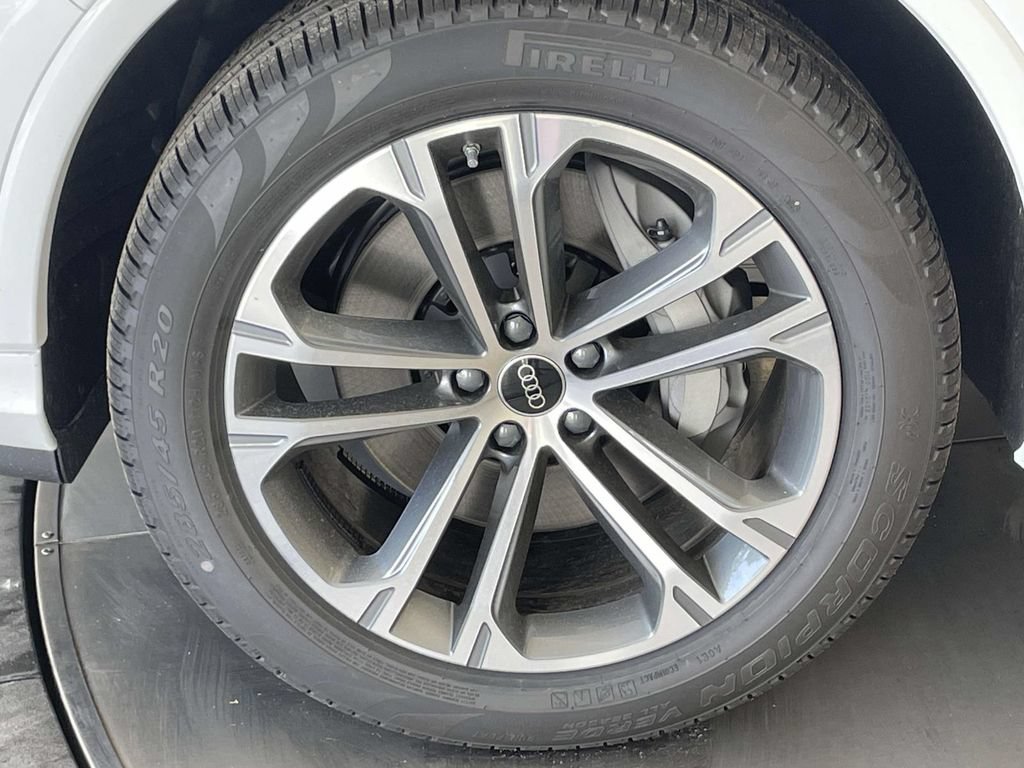 New 2026 Audi Q7 2.0T Premium AWD/4WD image 11
