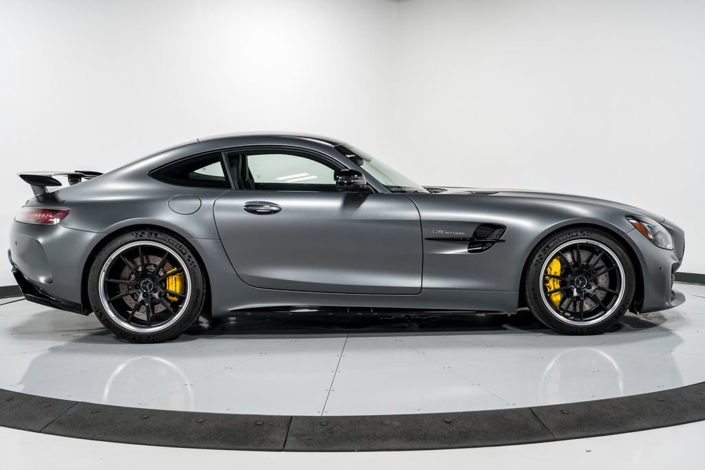 Used 2018 Mercedes-Benz AMG GT R image 2
