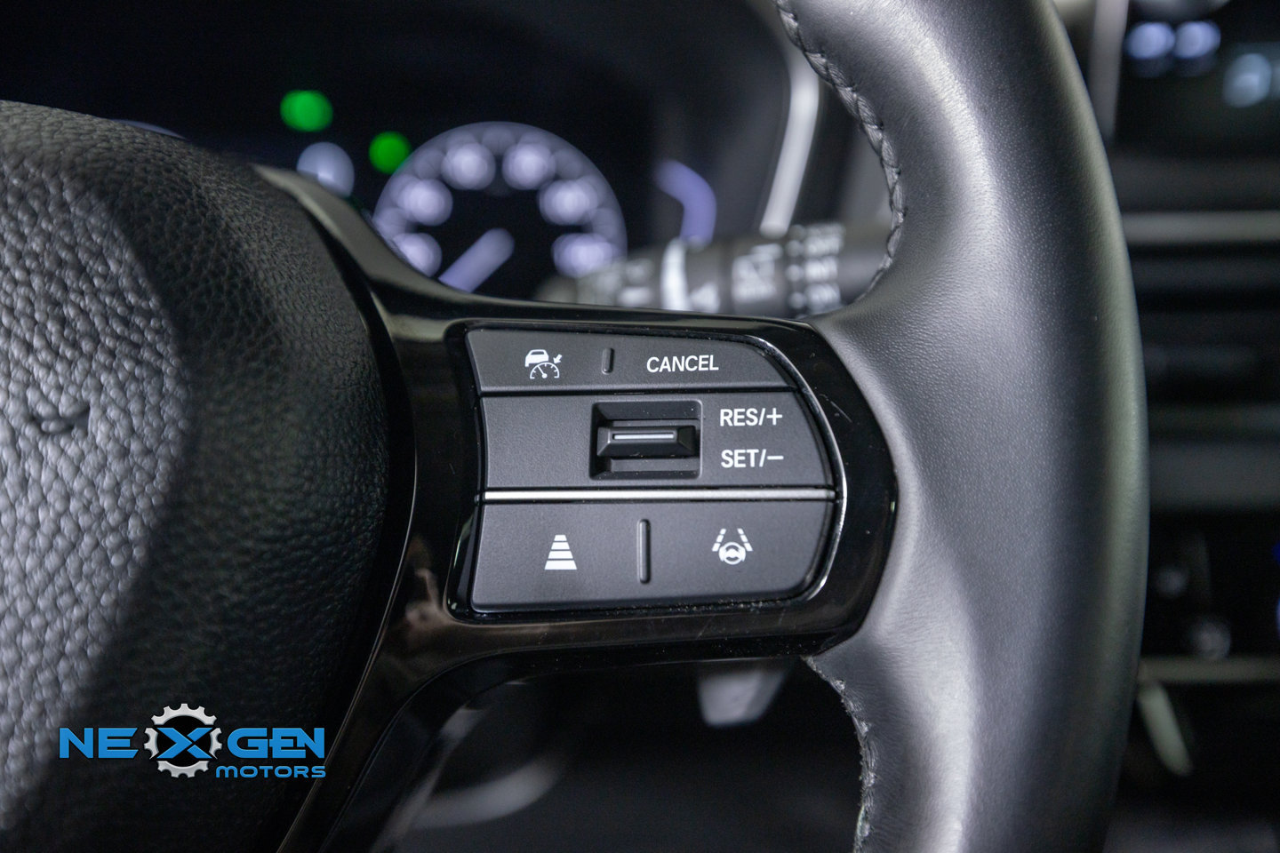 Used 2025 Honda Pilot Touring image 16