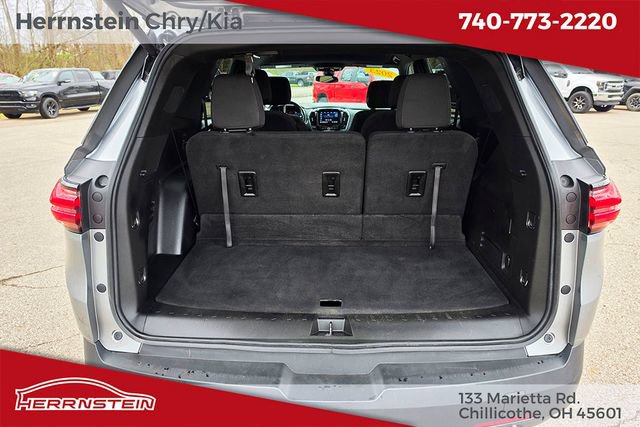 Used 2023 Chevrolet Traverse LT FWD image 27