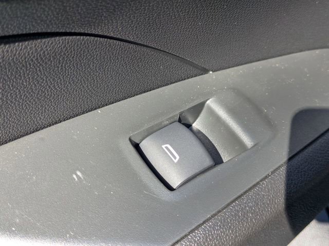 New 2026 Chevrolet Trax RS w/ Sunroof Package FWD image 24
