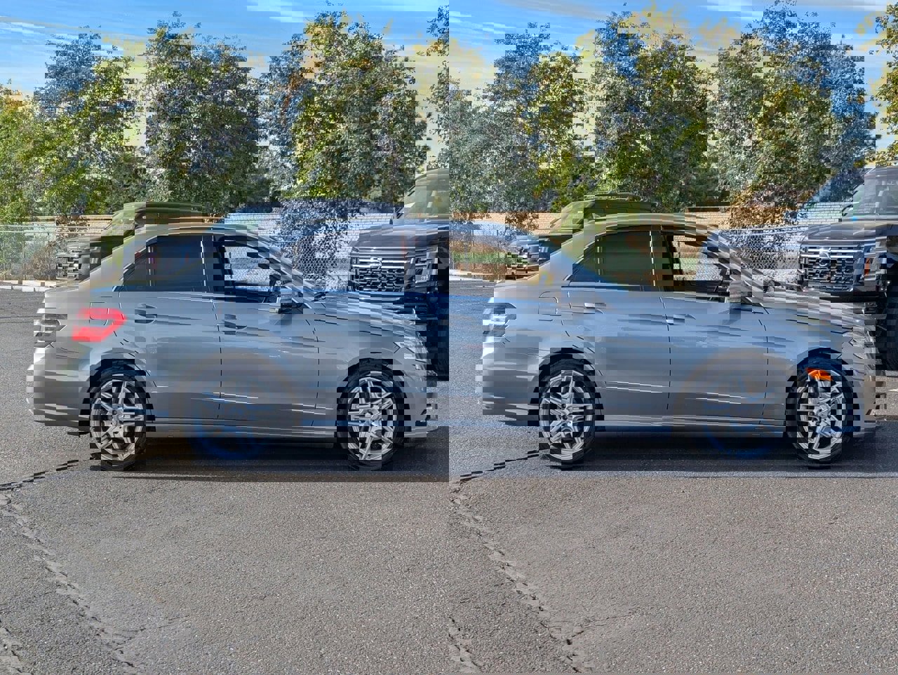 Used 2011 Mercedes-Benz E 350 Sedan image 7