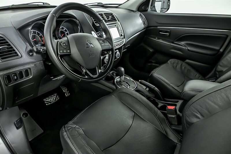 Used 2017 Mitsubishi Outlander Sport SEL FWD image 14