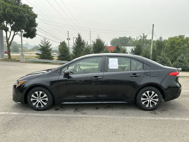 Used 2022 Toyota Corolla LE FWD image 2