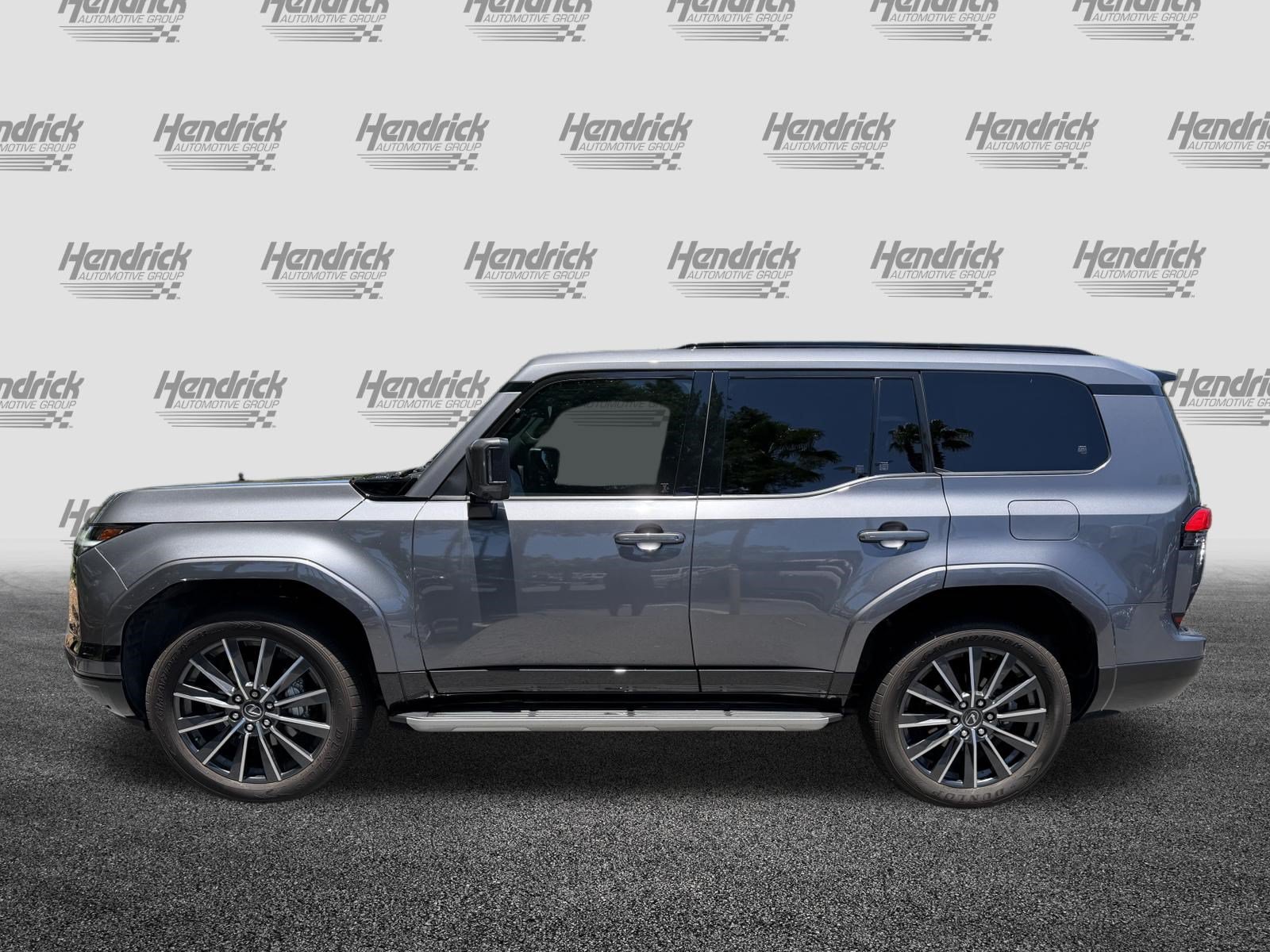 Used 2024 Lexus GX 550 w/ Accessory Package (Z1) AWD/4WD image 6