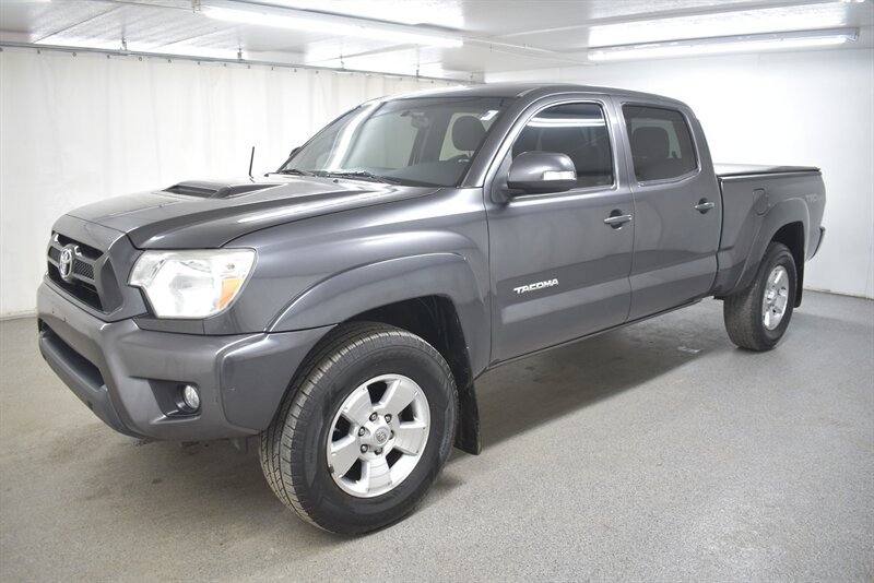 Used 2014 Toyota Tacoma PreRunner w/ TRD Sport Package RWD image 3