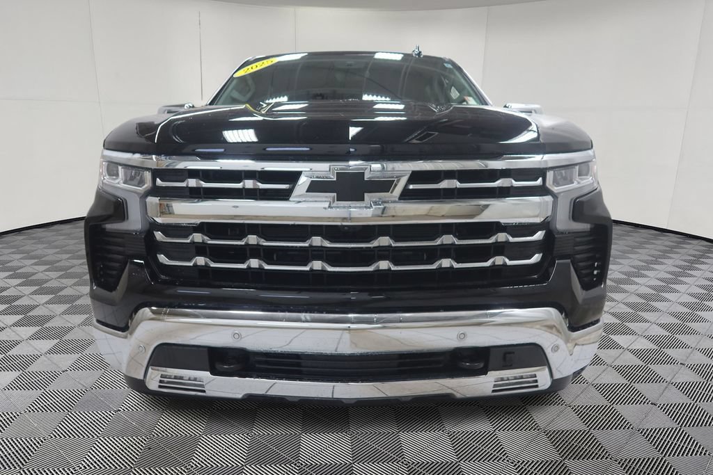 Used 2025 Chevrolet Silverado 1500 LTZ w/ LTZ Premium Texas Edition AWD/4WD image 4