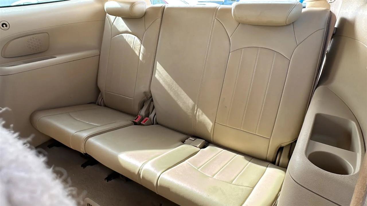 Used 2011 Buick Enclave CXL AWD/4WD image 26