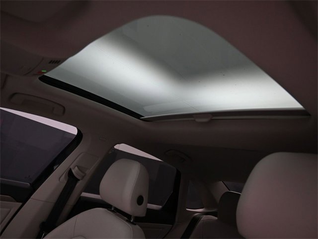 Used 2020 Volkswagen Jetta SEL Premium image 28