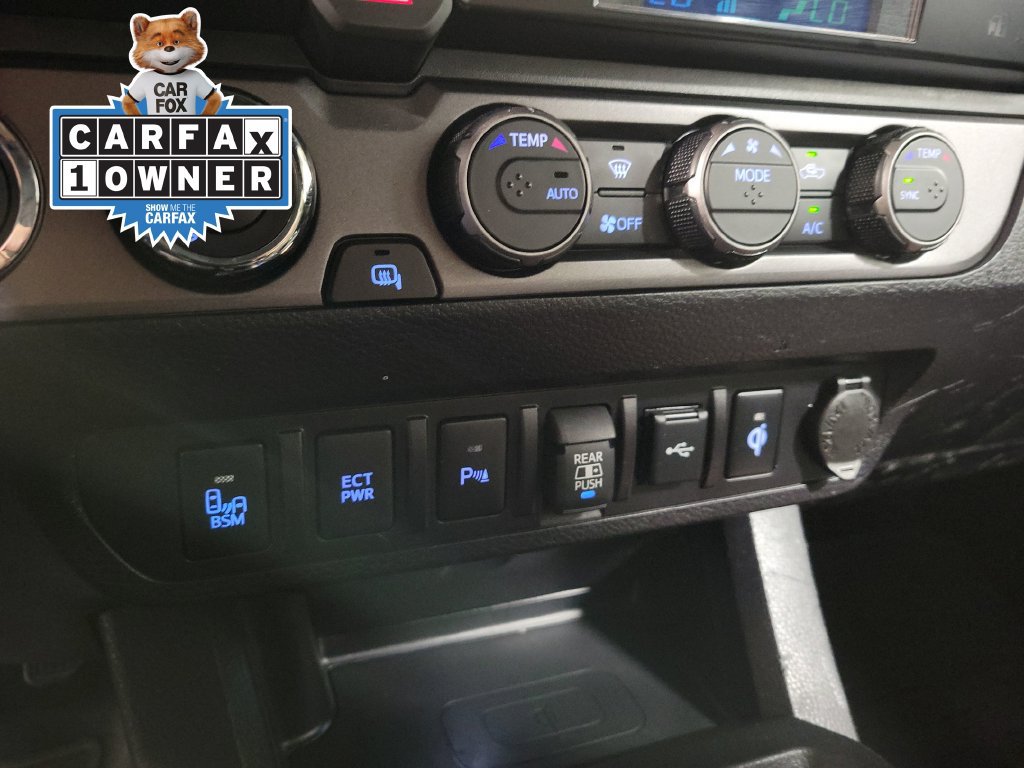 Used 2022 Toyota Tacoma TRD Sport w/ Technology Package AWD/4WD image 22