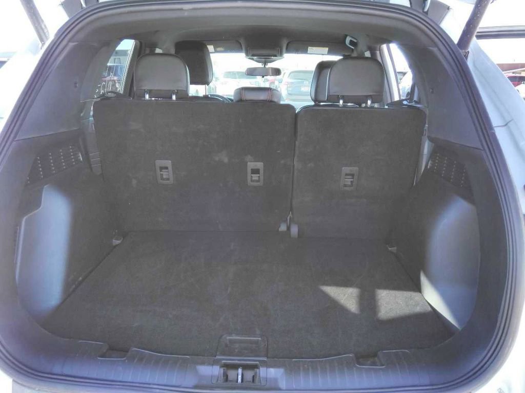Used 2025 Ford Escape ST-Line Select image 10