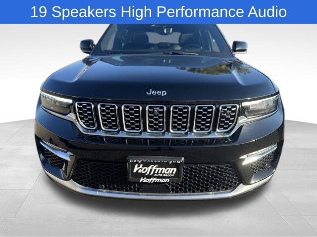 Used 2023 Jeep Grand Cherokee Summit AWD/4WD image 9