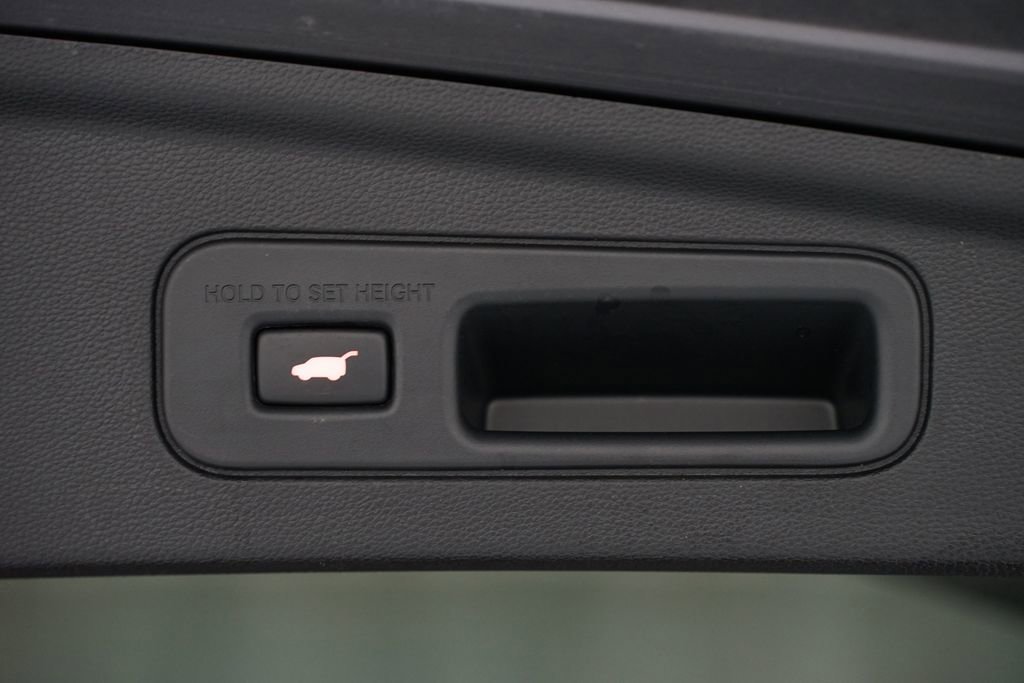 Used 2022 Acura MDX SH-AWD w/ Technology Package image 37