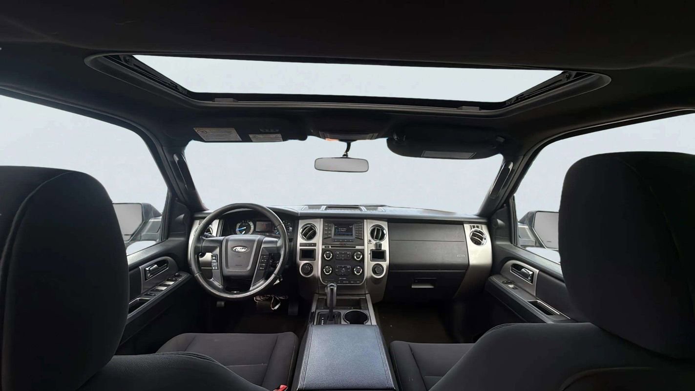 Used 2017 Ford Expedition EL XLT image 9