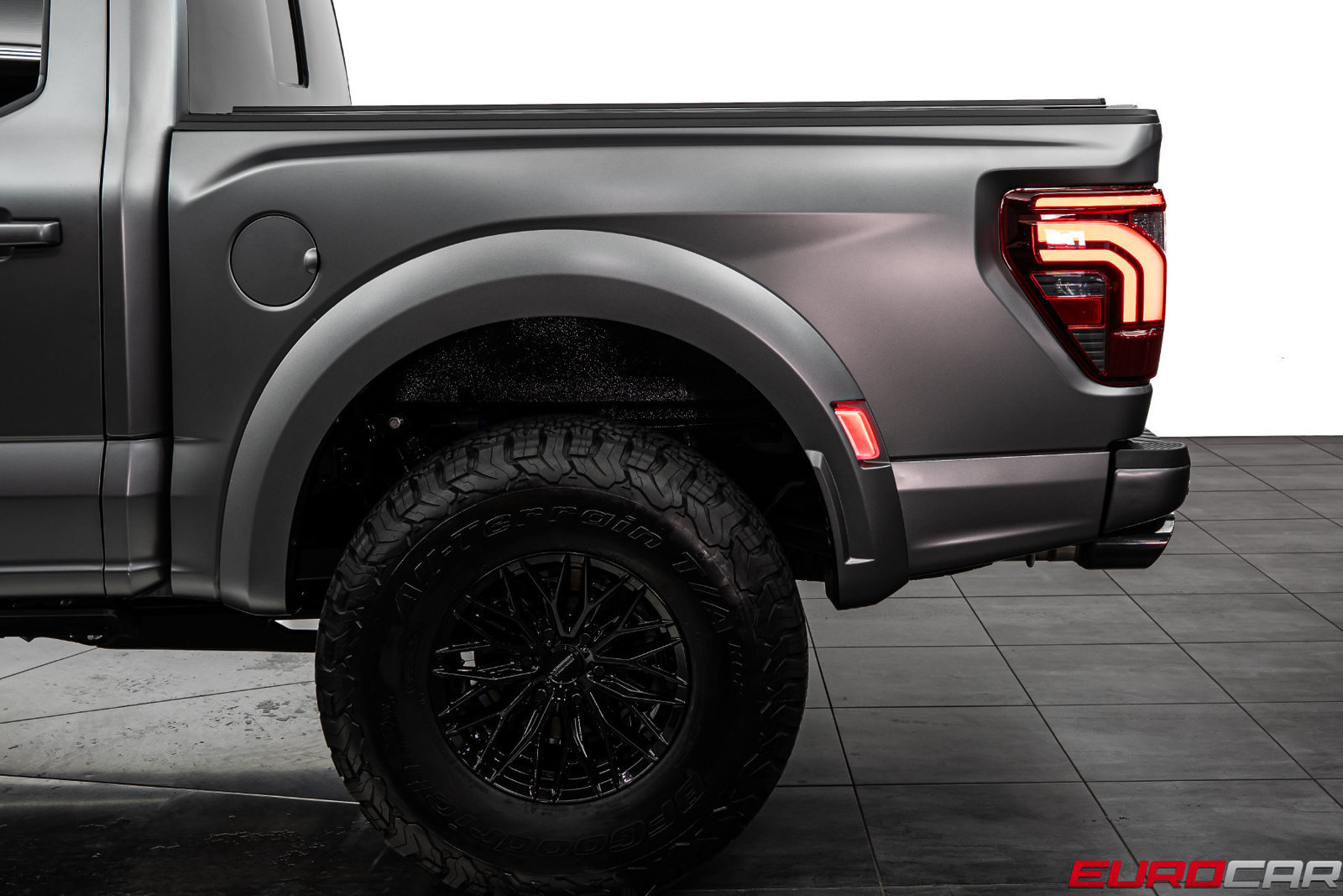 Used 2025 Ford F150 Raptor w/ Equipment Group 803A Raptor R AWD/4WD image 20