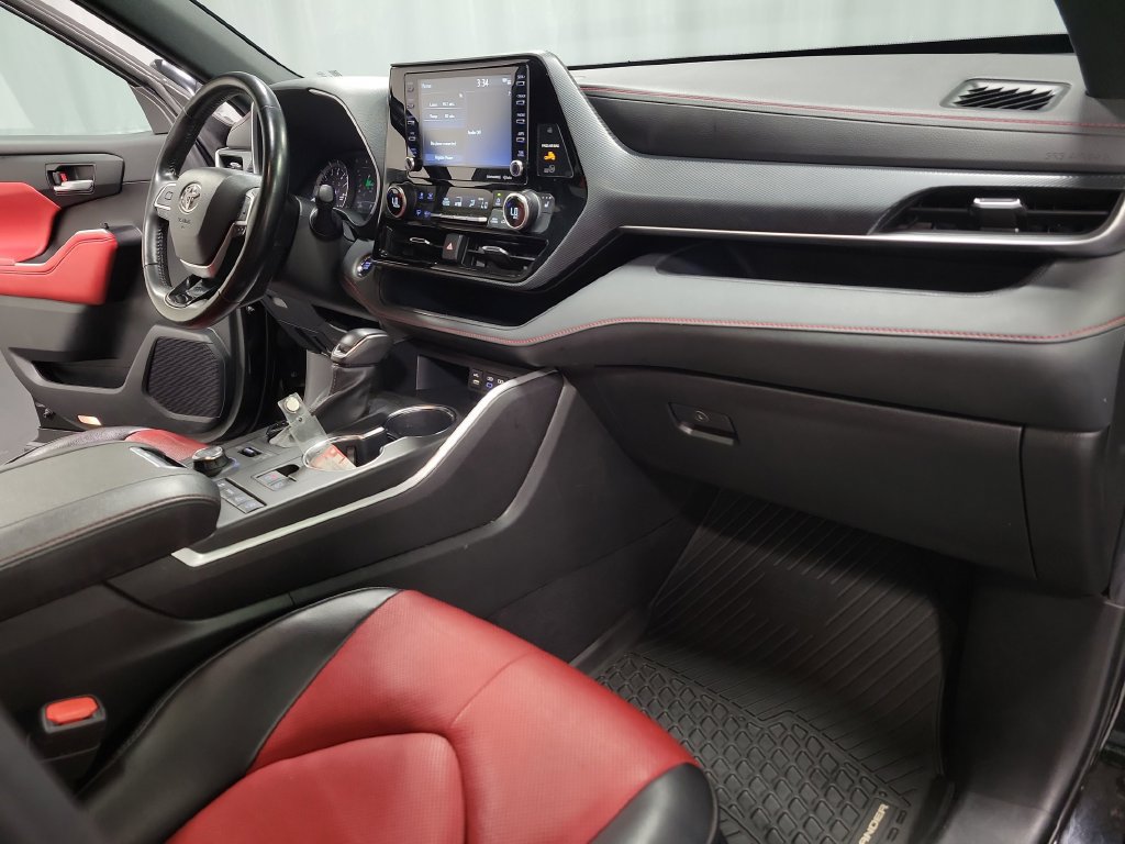 Used 2022 Toyota Highlander XSE AWD/4WD image 36