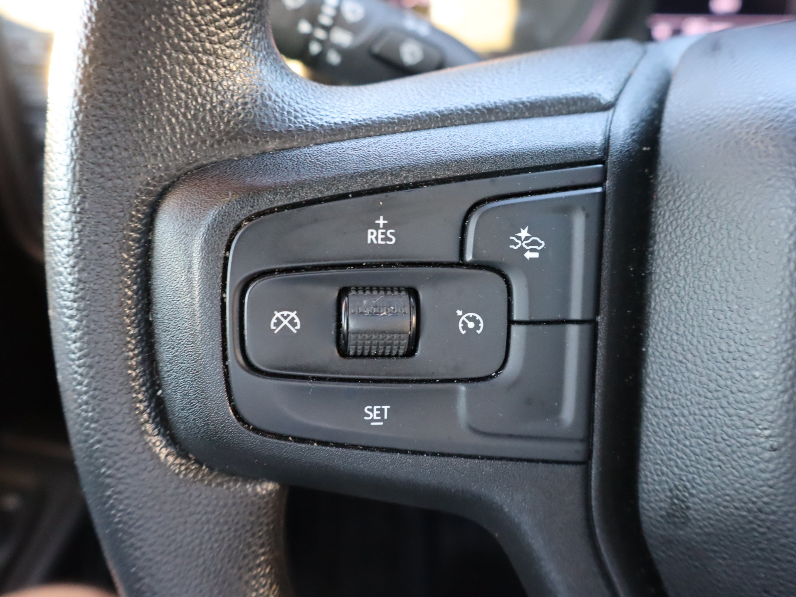 Used 2025 Chevrolet Silverado 1500 W/T w/ WT Value Package AWD/4WD image 21