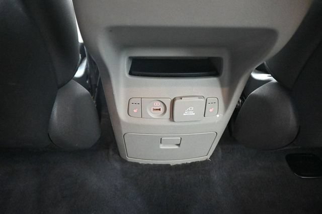 Used 2016 Kia Sedona SX FWD image 15