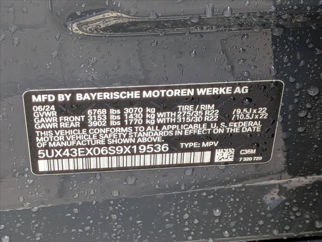 Used 2025 BMW X6 M60i w/ Executive Package image 26