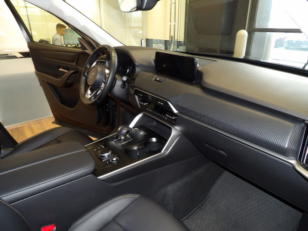 Used 2024 MAZDA CX-90 3.3 Turbo w/ Select Package image 13