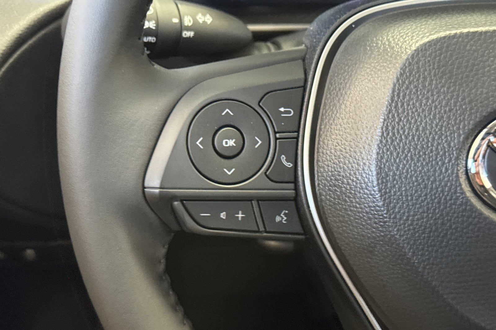 New 2026 Toyota Corolla Cross XLE w/ Convenience Package FWD image 64