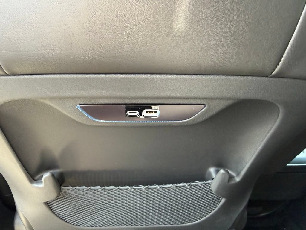 New 2027 Chrysler Pacifica Select FWD image 39