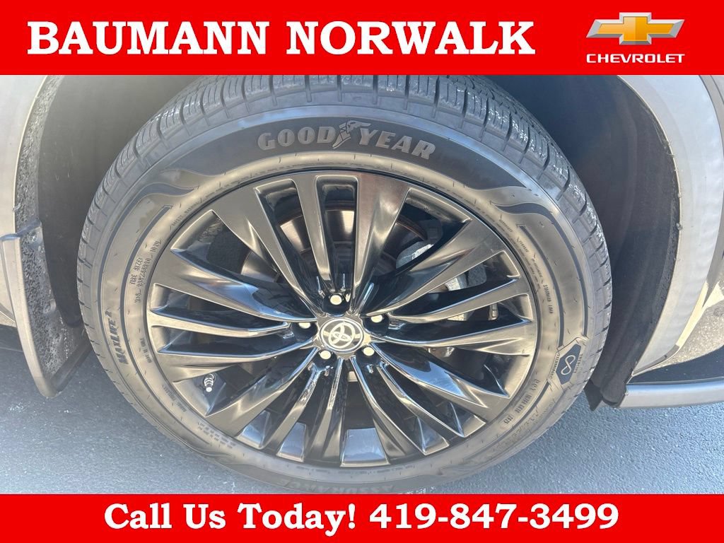 Used 2021 Toyota Highlander Platinum AWD/4WD image 8