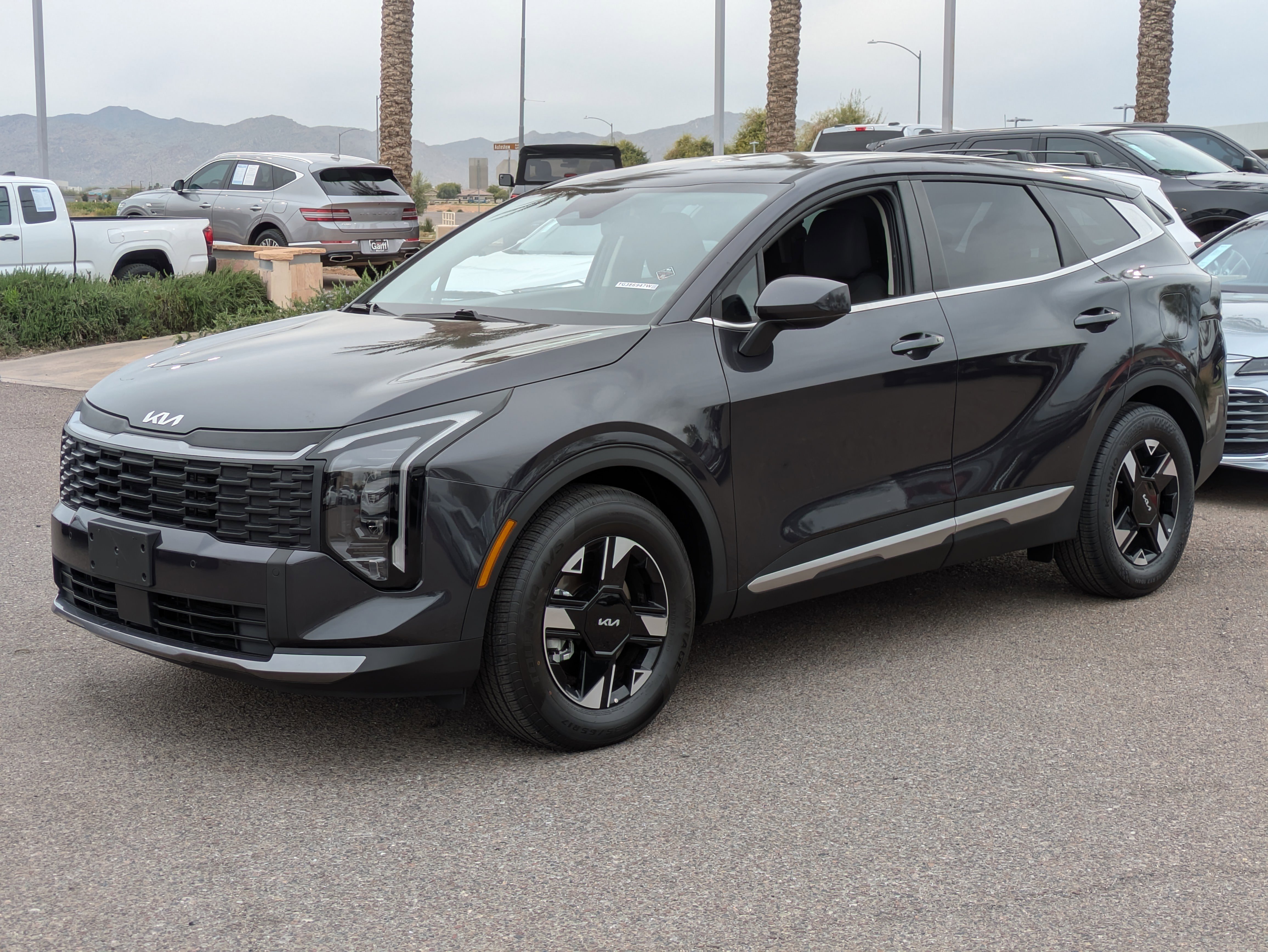 Used 2026 Kia Sportage LX image 7