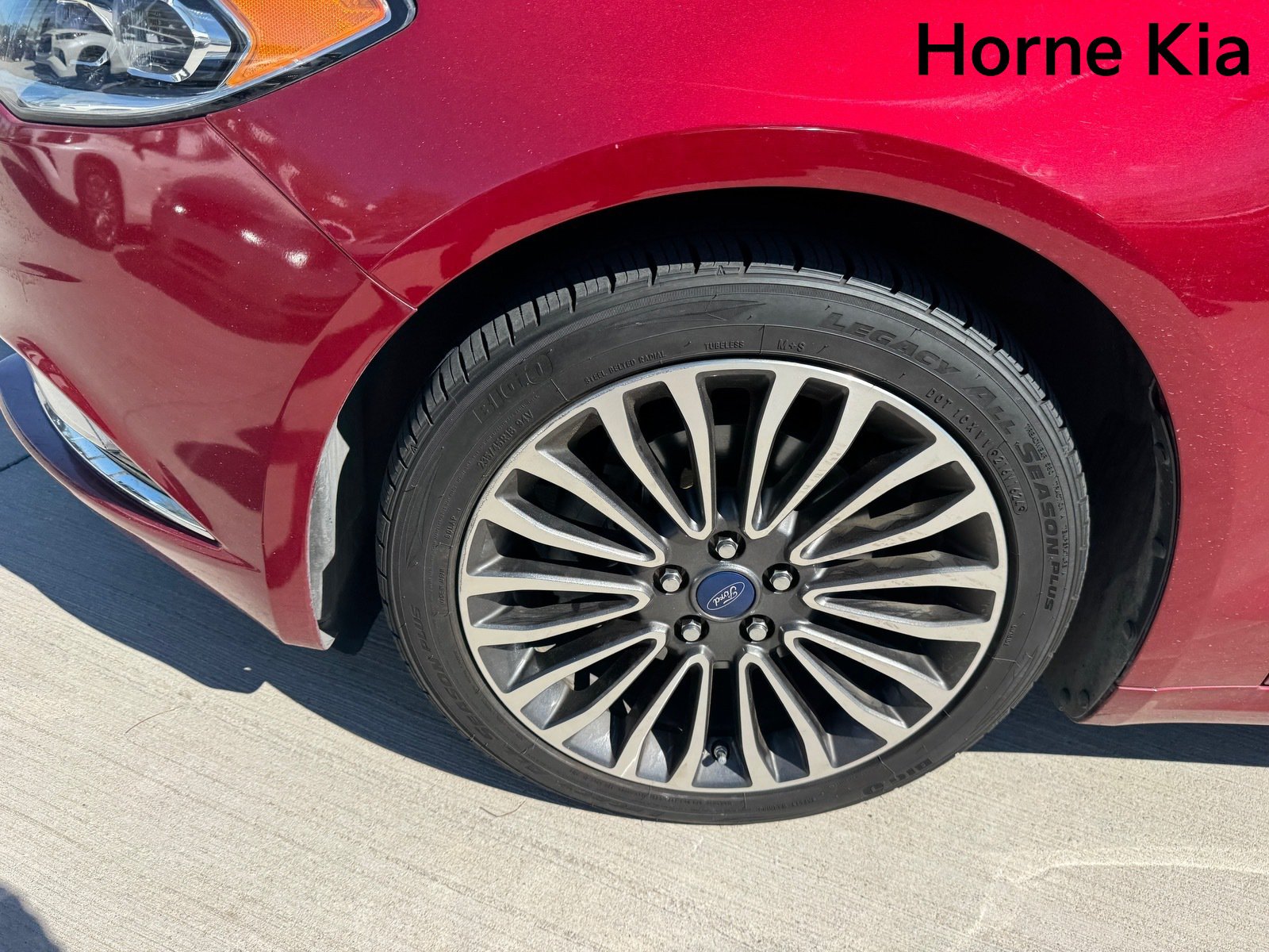 Used 2017 Ford Fusion Titanium FWD image 8