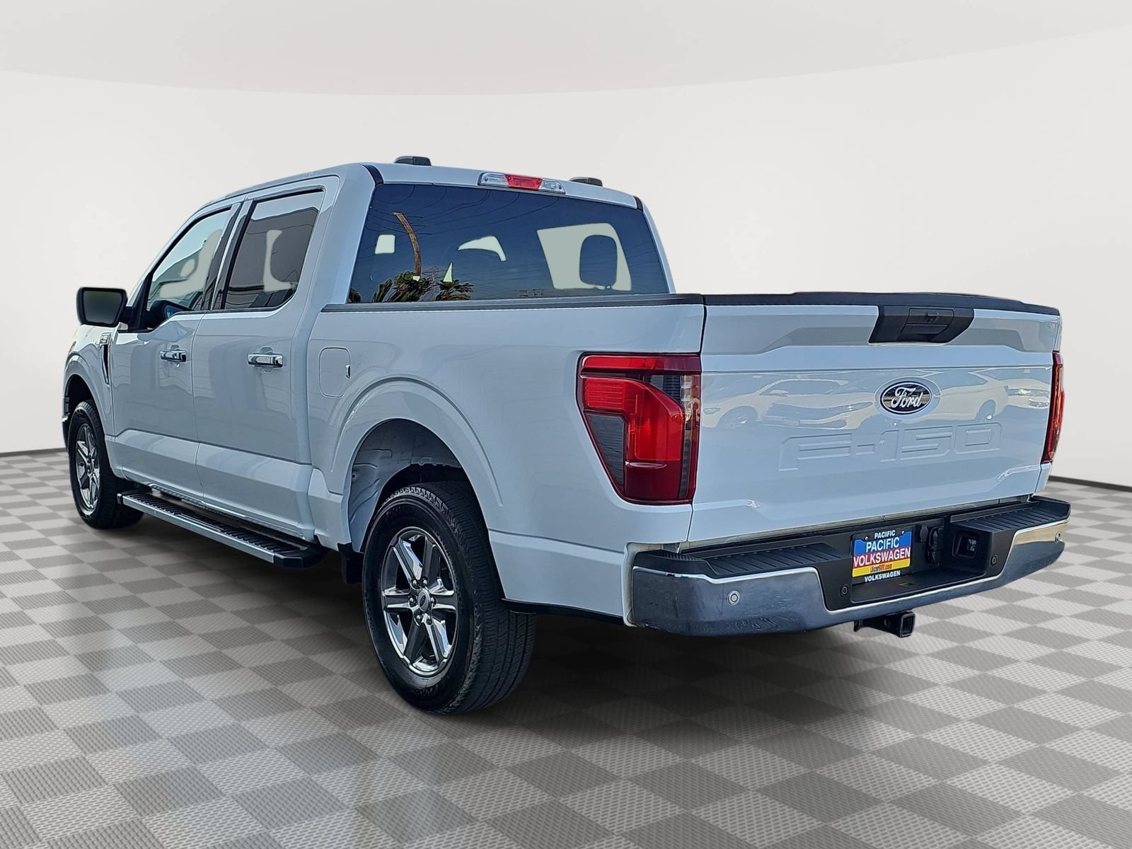 Used 2025 Ford F150 XLT w/ Equipment Group 301A Standard RWD image 7