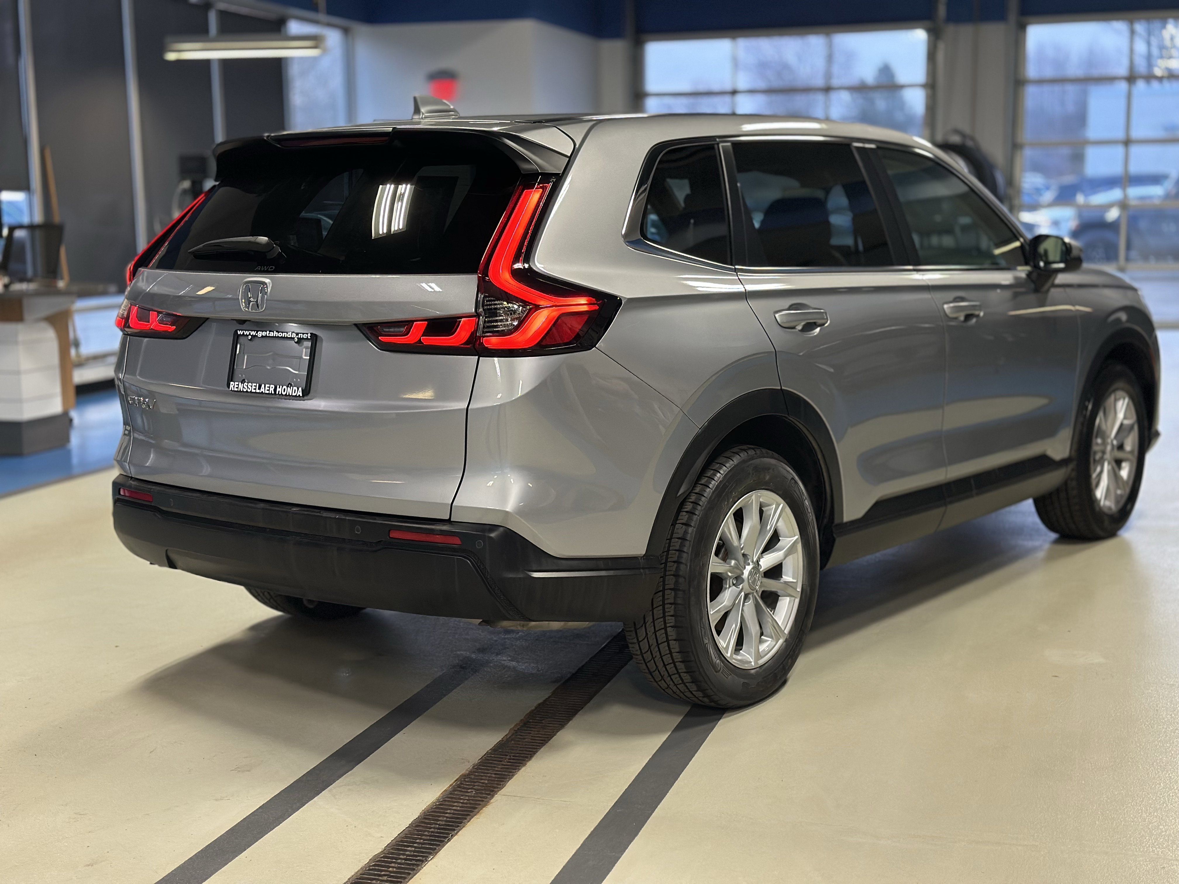 Used 2024 Honda CR-V EX-L image 4