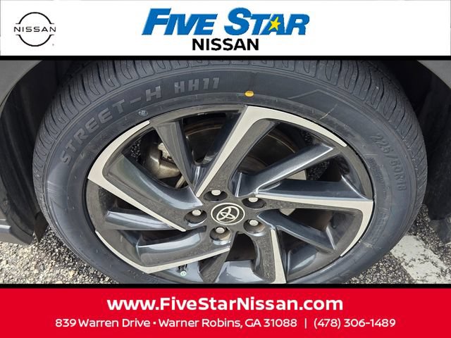 Used 2021 Toyota C-HR Limited FWD image 16