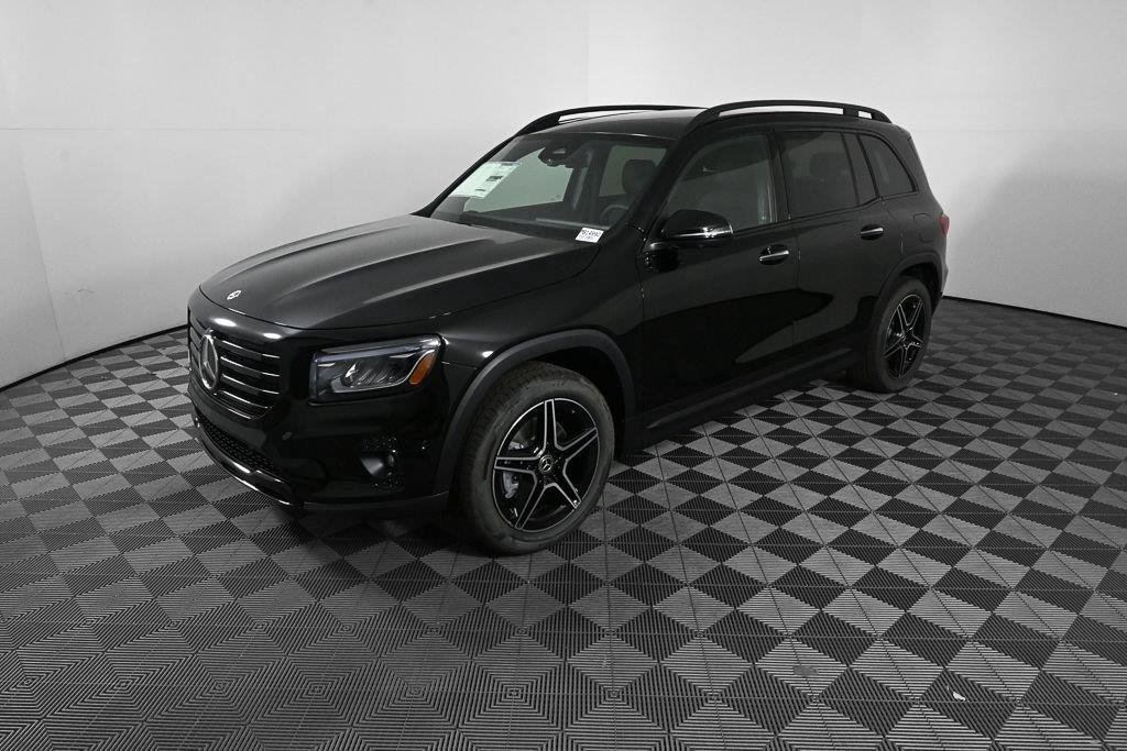 New 2026 Mercedes-Benz GLB 250 image 1