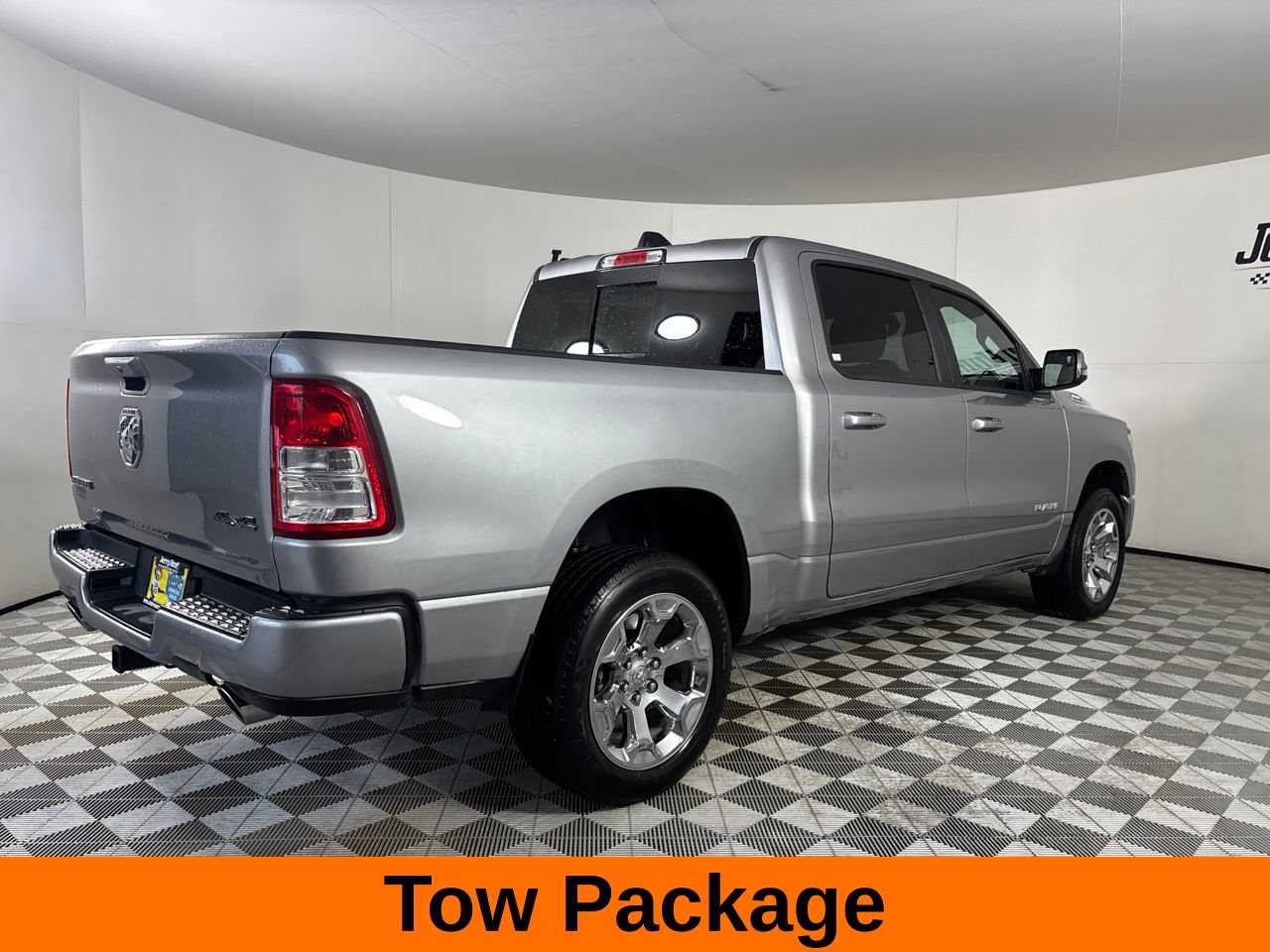 Used 2024 RAM 1500 Big Horn AWD/4WD image 6