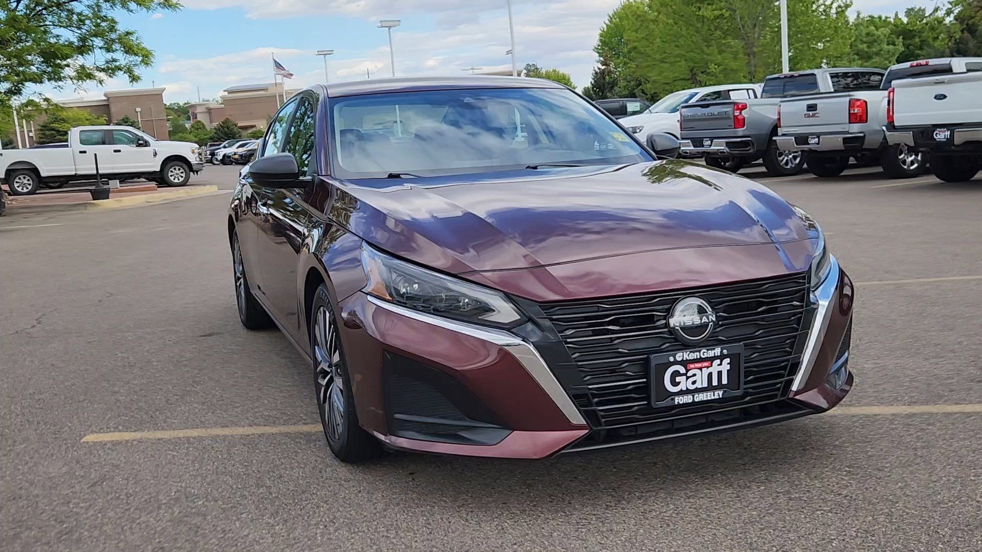 Used 2024 Nissan Altima 2.5 SV FWD image 5