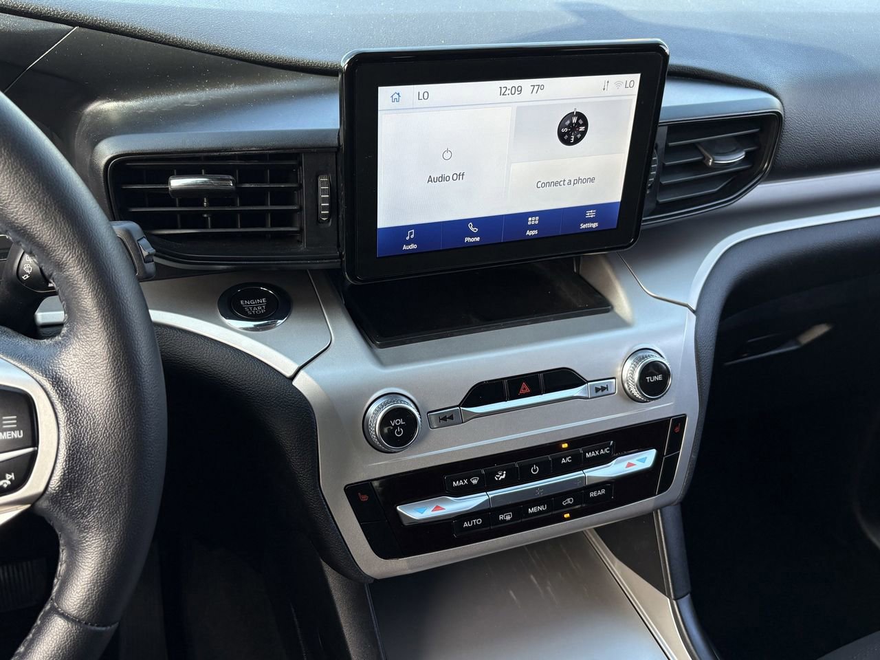 Used 2022 Ford Explorer XLT image 20