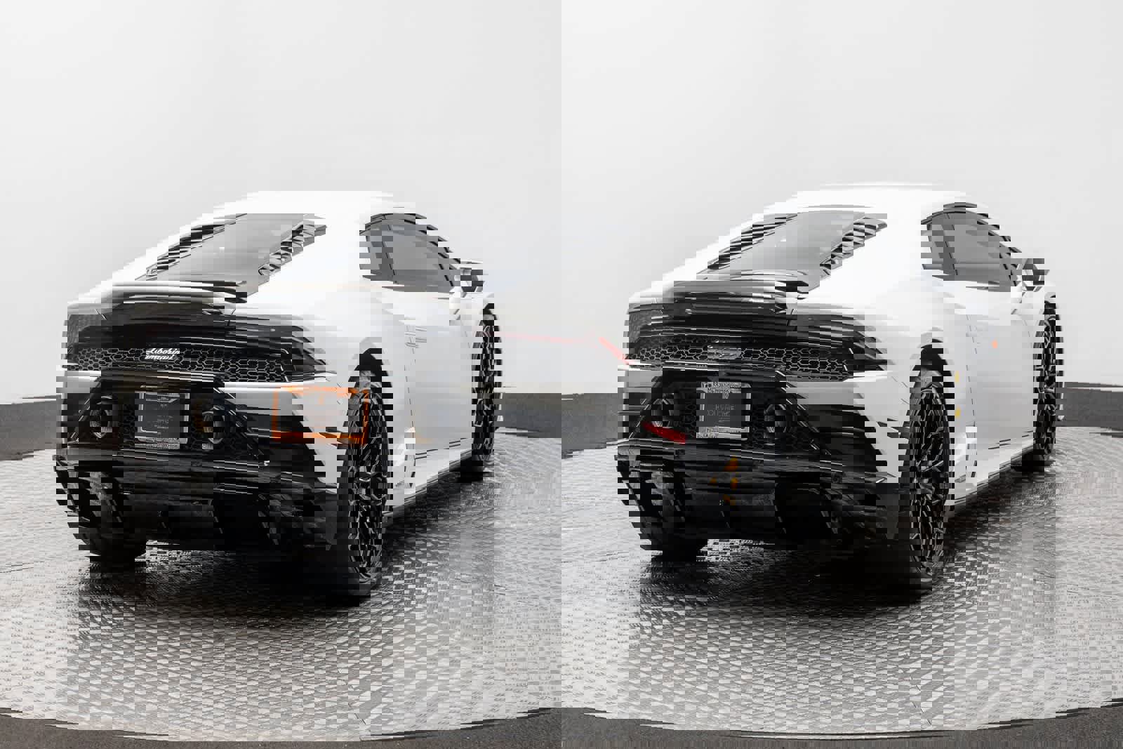 Used 2022 Lamborghini Huracan EVO image 22