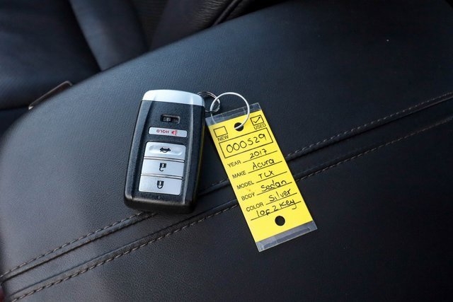 Used 2017 Acura TLX V6 SH-AWD w/ Technology Pkg image 49