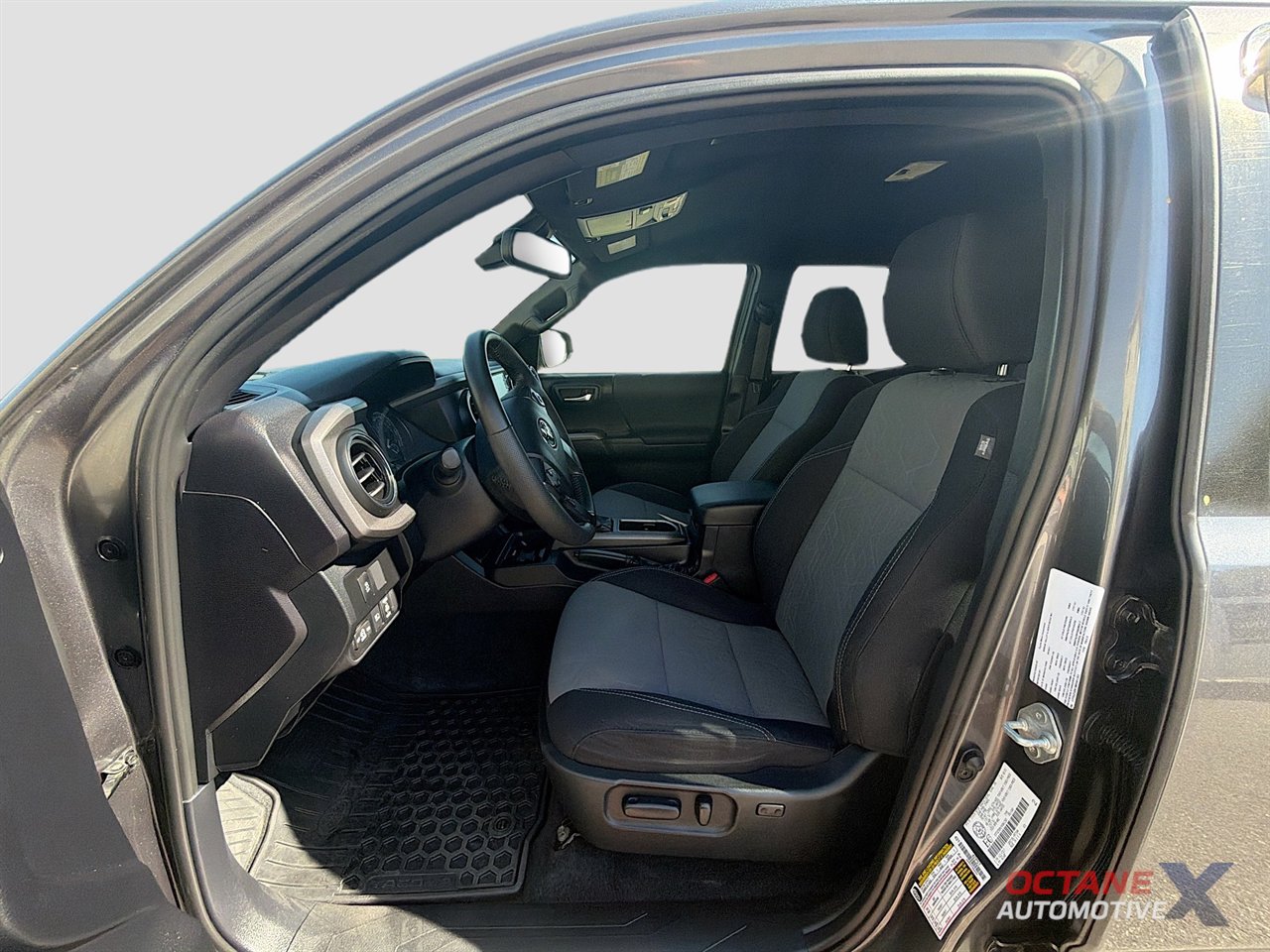 Used 2021 Toyota Tacoma TRD Sport image 22