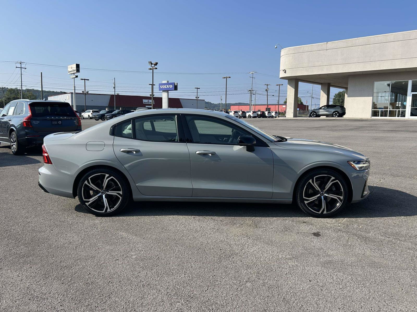 Certified 2024 Volvo S60 B5 Core AWD/4WD image 8