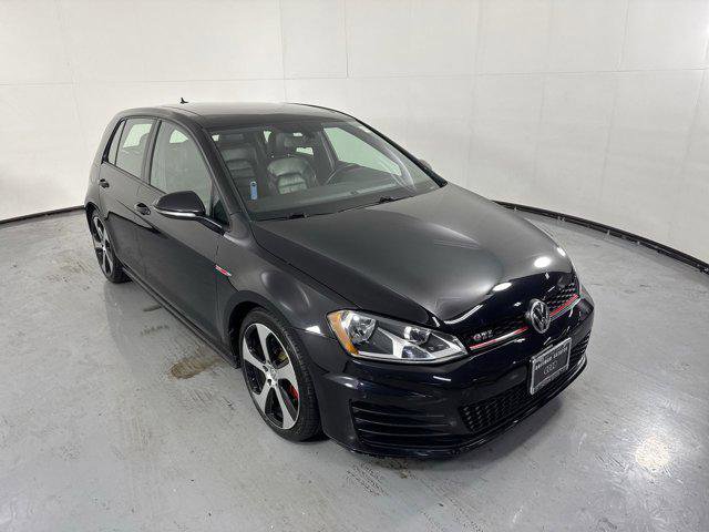 Used 2015 Volkswagen GTI SE image 25