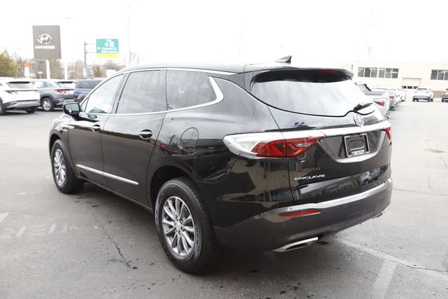 Used 2022 Buick Enclave Essence FWD image 7