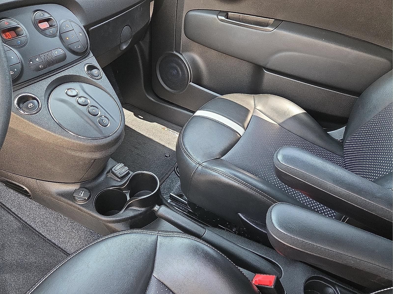 Used 2019 FIAT 500 e FWD image 10