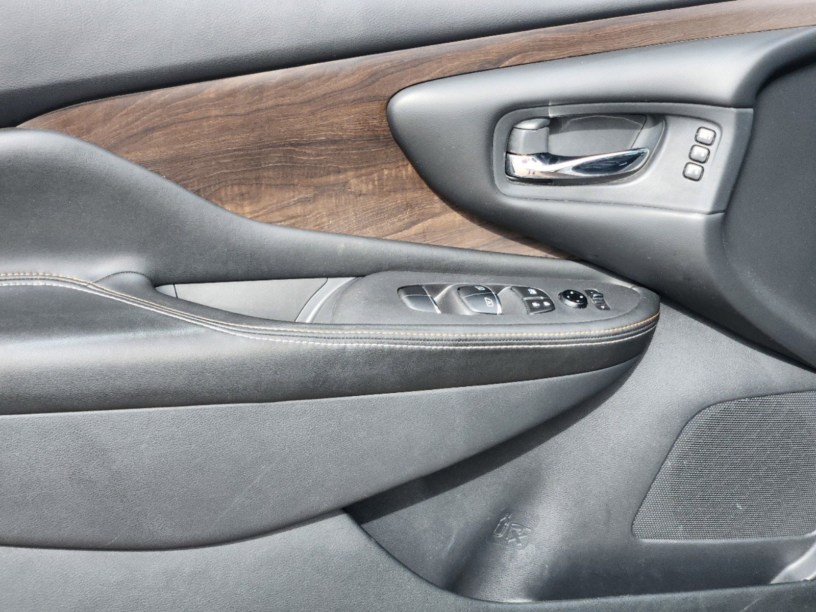 Used 2023 Nissan Murano Platinum w/ Cargo Package image 6